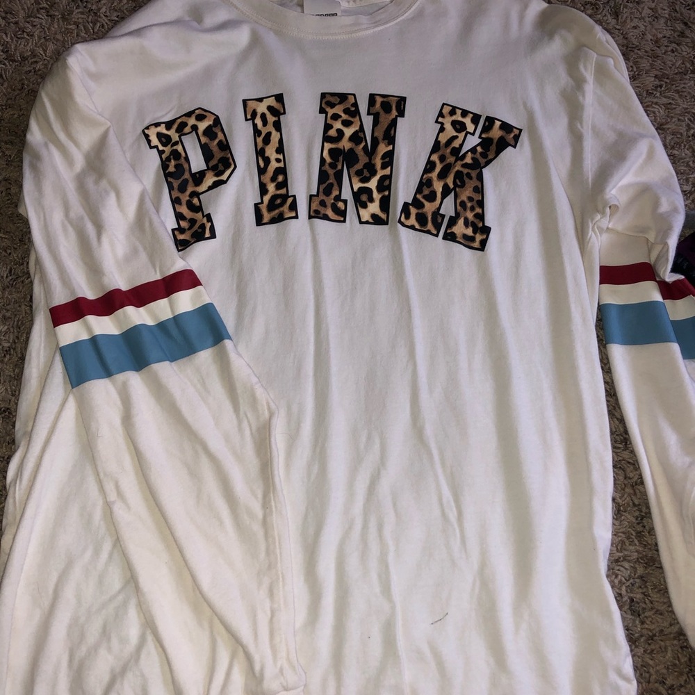 VS PINK Long Sleeve T-Shirt size small